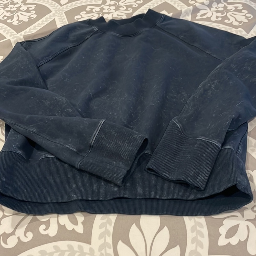 Lululemon Pullover - Picture 2 of 10